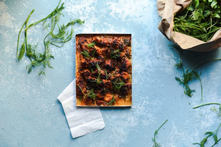 Szybki lunch do pracy? Zobacz, jak przygotować pyszną tortillę z warzywami!